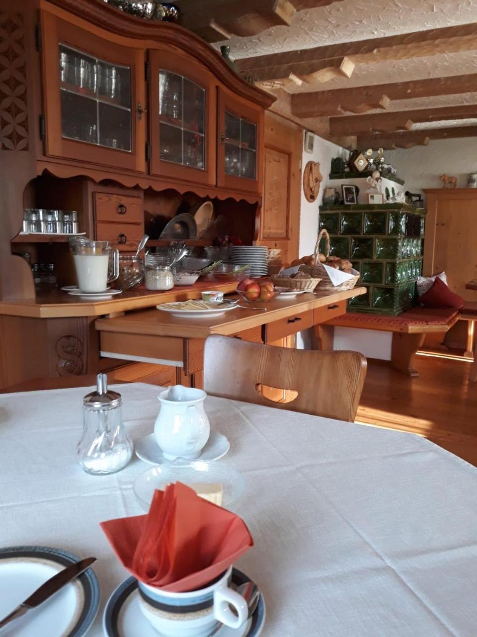 Bed and Breakfast Bauernhof Kotz Brunnen Exterior foto